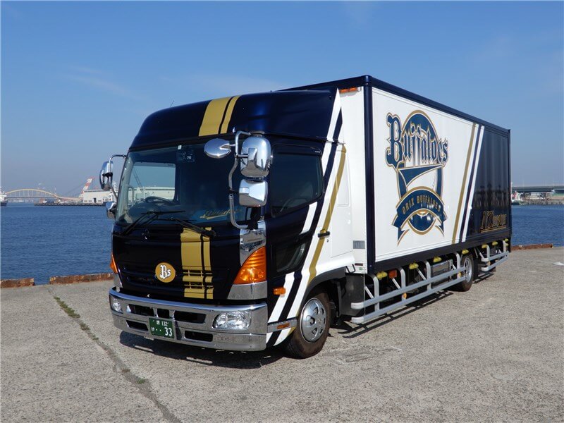 ツアー専用車